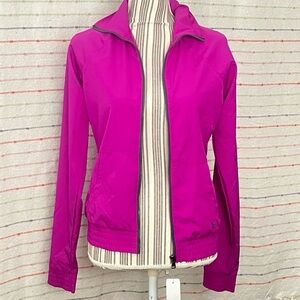 Under Armour Women's Vibrant Pink  mesh lined  Jacket